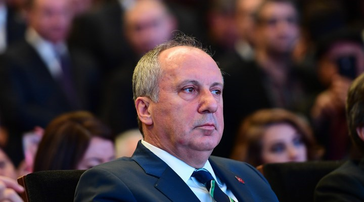 bpthaber's tweet photo. Muharrem İnce:

Bazılarına göre adaylıktan çekilmem siyasi olarak intihardı. Bunu göze aldım. Çünkü çekilmeseydim bugünkü manzaranın tek sorumlusu ilan edilecektim. Şimdi herkes "Muharrem İnce Haklıymış" diyor. Evet ama "Ba'de harabil Basra" (Basra harap olduktan sonra) https://t.co/hirmJKJTrZ