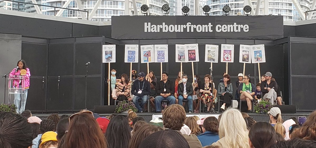 The energy at Harbroufront Centre today for the @ForestofReading Silver Birch Fiction workshops and award ceremony was amazing! Congratulations to @ColleenNelson14, and all of the nominees this year for inspiring another group of readers. 📚❤