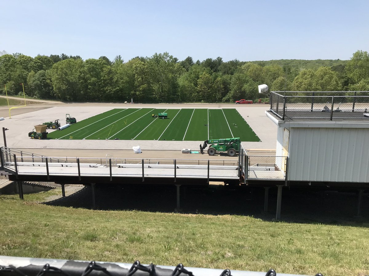 Some VERY EXCITED GHS students today - look at this progress! 💚 #WolverineNation #grisisthebest #community #forthekids 💚