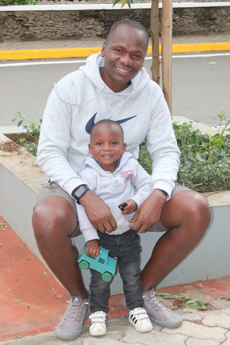 Binti_Assure's tweet photo. Parenting has no manual. Drunkards have raised priests, holy families have raised drunkards. Chiefs have raised thieves. Engineers have raised academic dwarfs. Farmers have raised doctors. Parenting not an easy task. I don't wanna see this my boy Into The Badlands. So help me God https://t.co/io4MVkGnOq