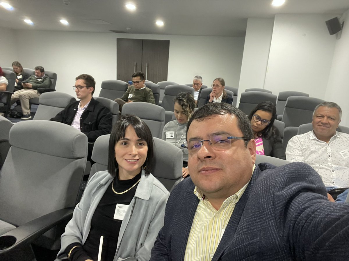CeeraColombia's tweet photo. Hoy @CeeraColombia participó en el Taller de @MinAmbienteCo y @ANLA_Col del proyecto de ley que moderniza el #SINA y modifica la Ley 99.

Las #PCHs como #FNCER son aliadas de la #TEJ y del Desarrollo Sostenible de la mano con las comunidades y de la gestión ambiental territorial. https://t.co/qNRvNbkHRN
