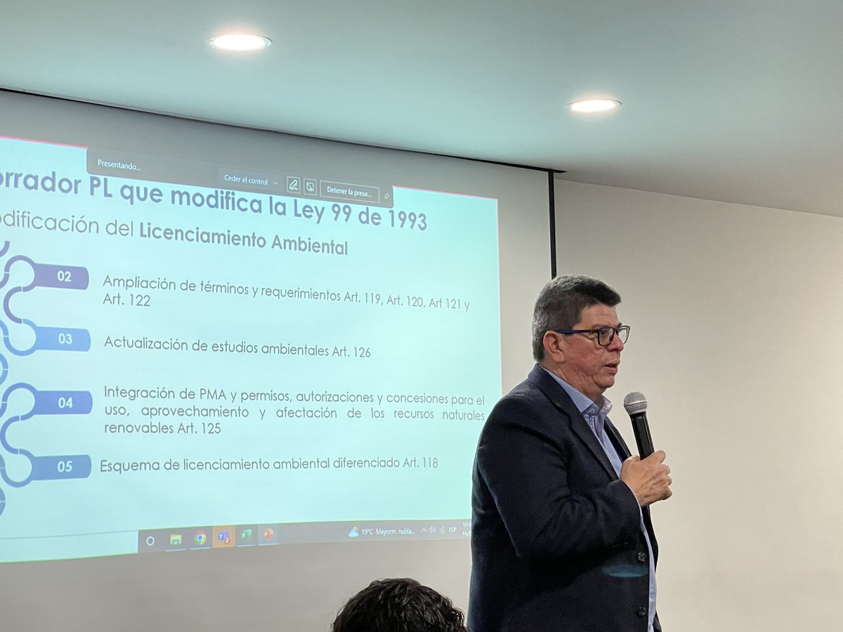 CeeraColombia's tweet photo. Hoy @CeeraColombia participó en el Taller de @MinAmbienteCo y @ANLA_Col del proyecto de ley que moderniza el #SINA y modifica la Ley 99.

Las #PCHs como #FNCER son aliadas de la #TEJ y del Desarrollo Sostenible de la mano con las comunidades y de la gestión ambiental territorial. https://t.co/qNRvNbkHRN