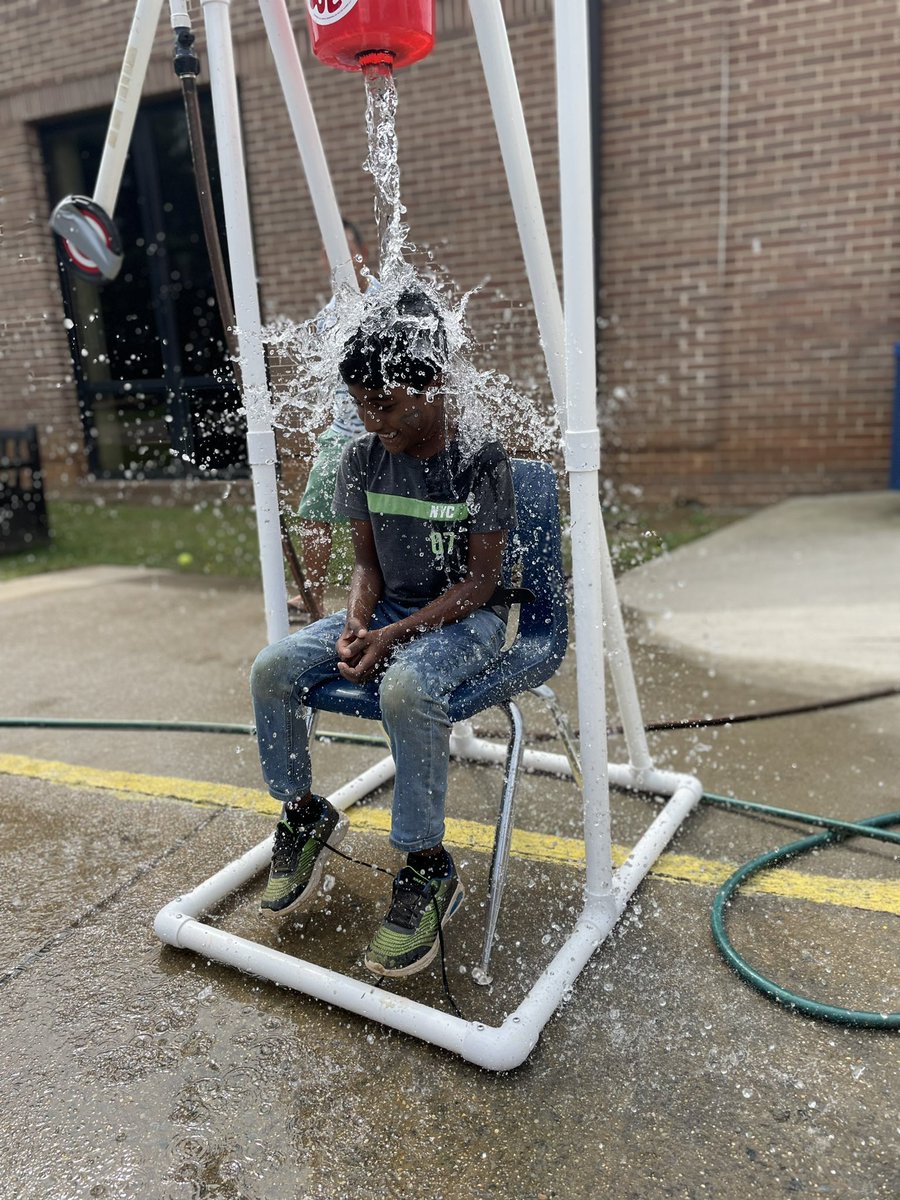 Medlock Bridge ES tweet media