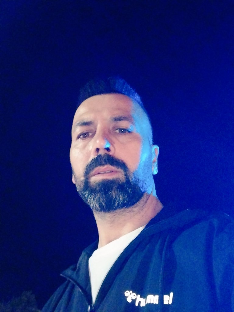 Herkese selam iyi akşamlar.