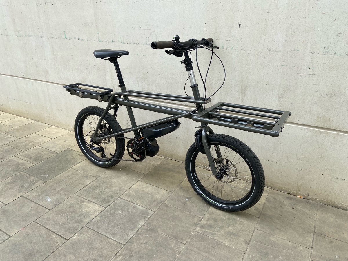 Introducing Jamie, the genius behind Onus Cargo's sleek cargo bike for trades. A visionary metal fabricator from Hackney, UK, he's crafted every detail of this little bike. Keep your eyes on him!
@cargorevolution @cyclingsparks @LionbeatUK @draingeeks 
instagram.com/onuscargo/