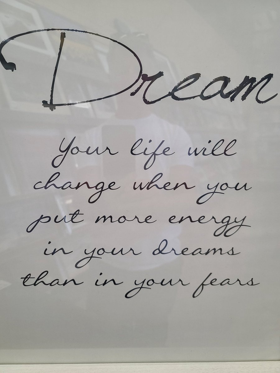 JeremyJFry2's tweet photo. Everything is perspective. Reading expands one's perspective and expands the soul when we become mindful.
#BookLover #positivequotes #WritingCommmunity #romancebooks https://t.co/6j05kr7WxZ