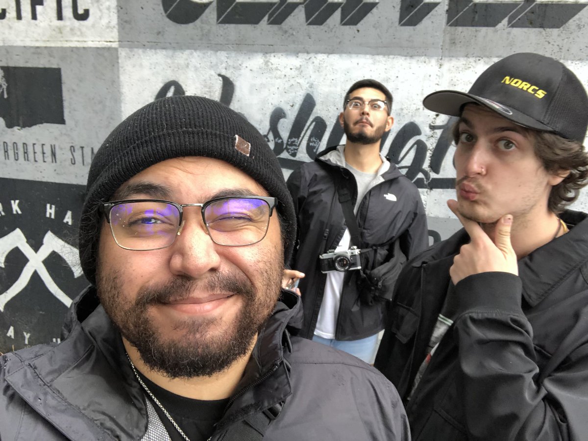 Gangleny's tweet photo. Happy birthday to my caretaker @killcien hope your days been sick and I'm excited for our next shotgun fam. Luv u x0 #theBENZ https://t.co/o3LcocaU2y