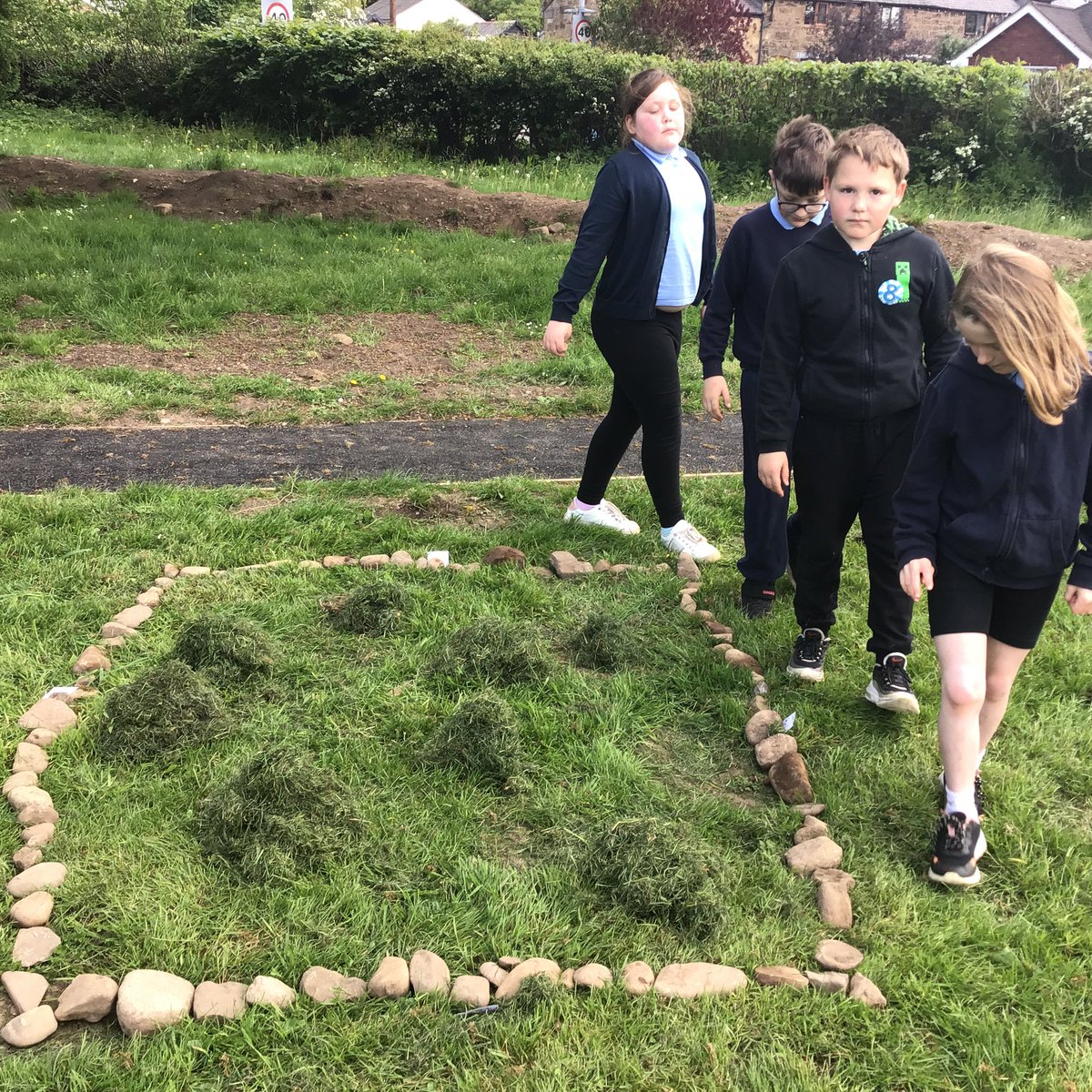 beyoutoblossom's tweet photo. Year 3 @AbermordduCP learned about #reddroplet today &amp; discussed the emotion of anger, frustration and overwhelm. They worked in the outdoors to create models for #boxbreath. and learned that breath work is a powerful technique to #calmthemind #thecolourdroplets https://t.co/l7JN2t8M26