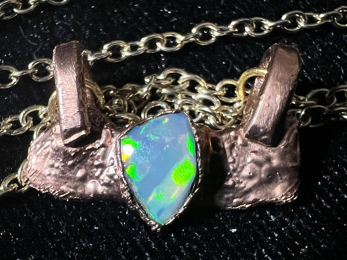 locallylostTX's tweet photo. @jrdnwelch @YouTube @jrdnwelch I hyu on TikTok here’s a photo going live 7:30 CT pm revealing new #opal https://t.co/DP51u4oZaV