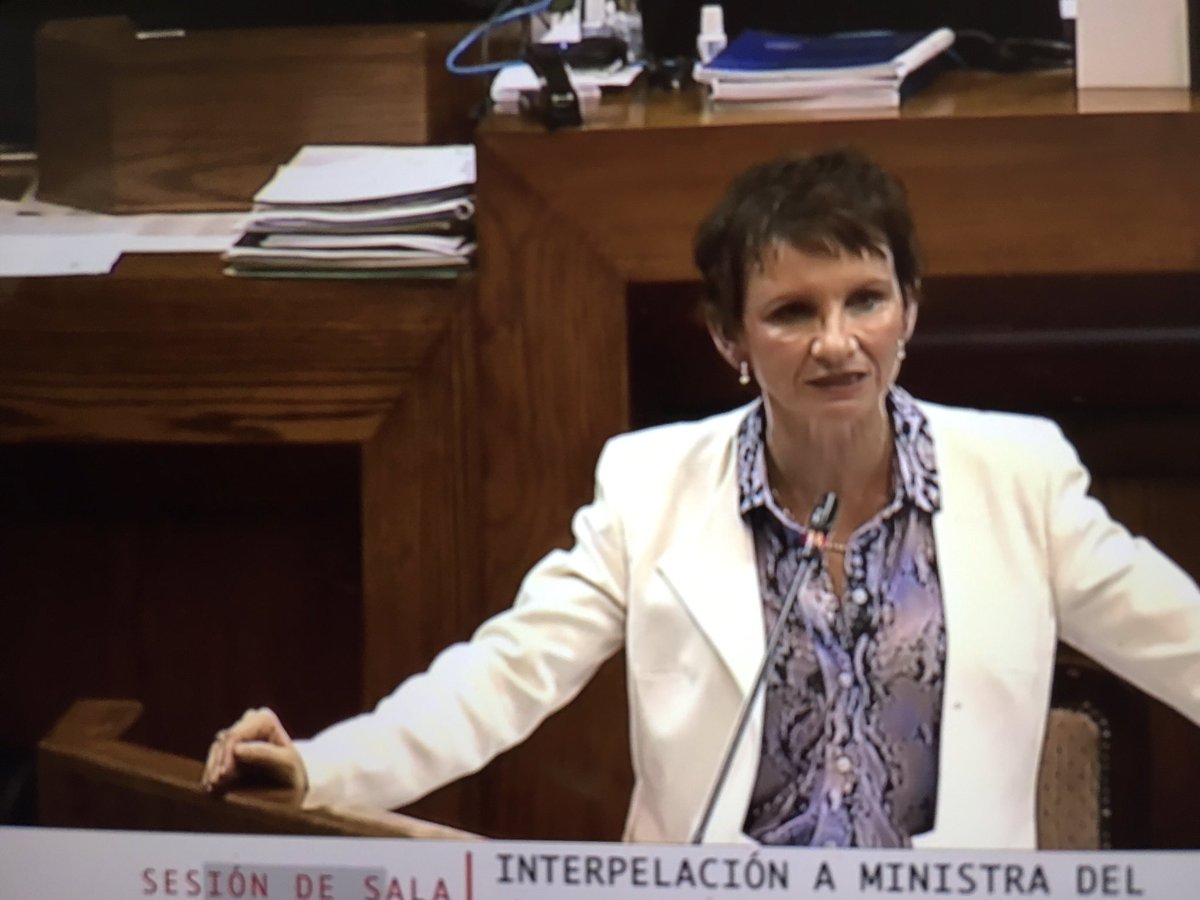 LyaGonzalez1's tweet image. Ministra Tohá “No existe un estado de excepción acotado, no hay una restricción al funcionamiento de parte del Gobierno.
Otra cosa son las estrategias que se utilizan.
Las policías no necesitan que se les adulen, necesitan que los datos sean entregados con responsabilidad”
Seca!!