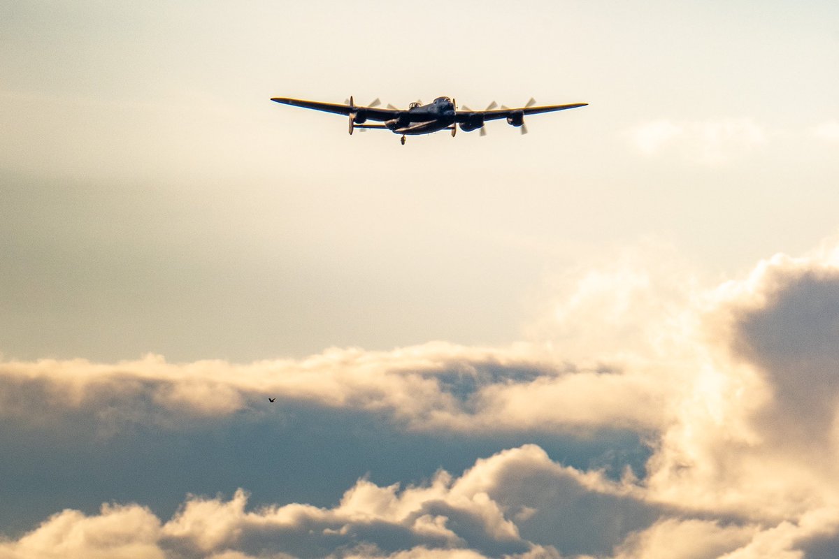 ajbarnsle's tweet photo. #operationchastise #dambusters #chastise80 #RAFGrimsby @RAFBBMF @Seb_Lanc99 @peter_levy @BBCLookNorth @GrimsbyLive https://t.co/PXmcFDTzl1