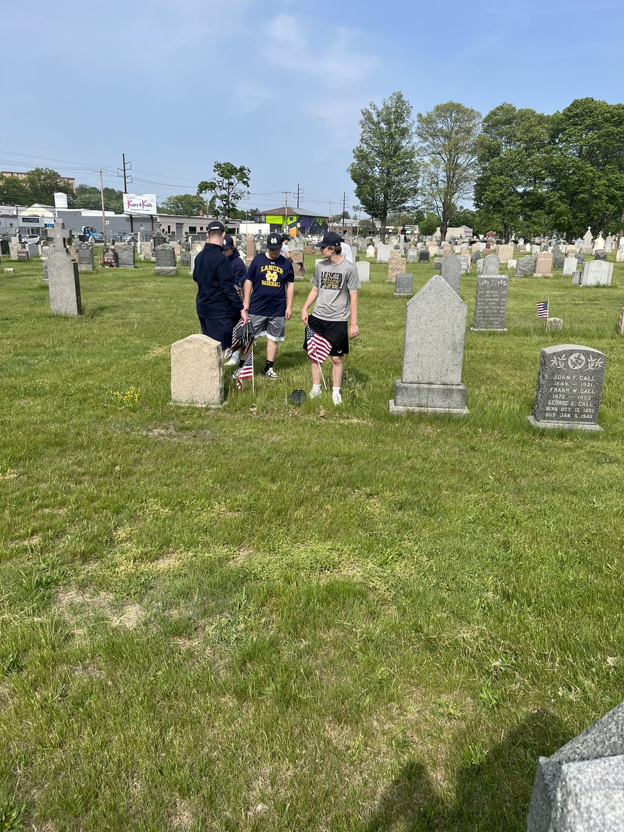MC baseball program annual walk over to holy cross cemetery to place American flags on veterans tombstones!!🇺🇸🇺🇸🇺🇸⚾️⚾️⚾️