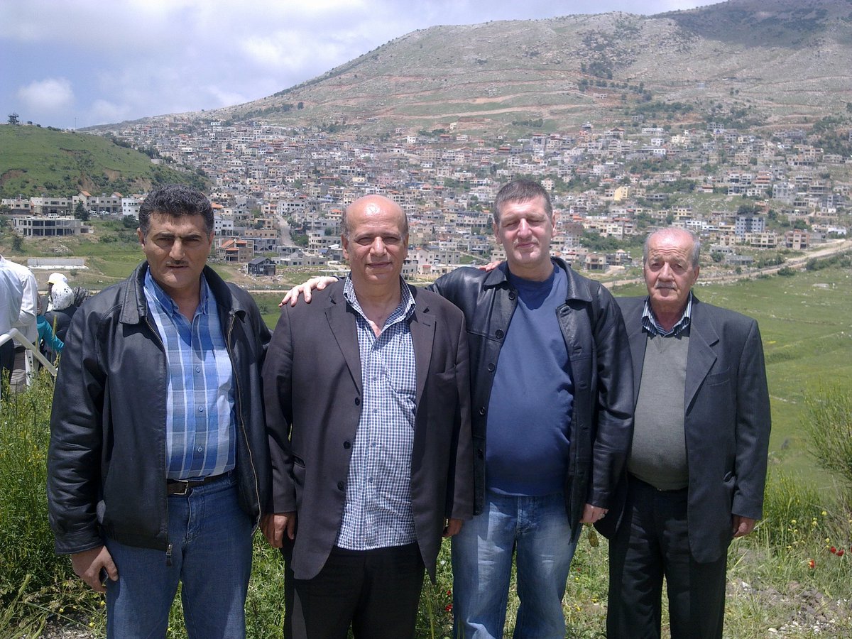 في ذكرى النكبة... في مجدل شمس ( مسيرة العودة الاولى ) الصورة تجمع شهيدين.. الرفيق ابو النورس نضال و الشهيد ابو عماد السهلي . رحمة من الله و مغفره🇵🇸❣️