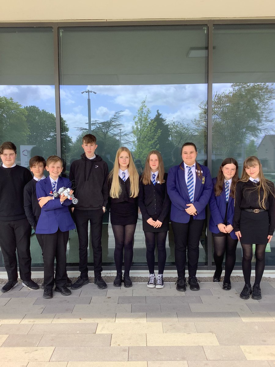 MissRafiq1's tweet photo. What a great day with this incredibly talented bunch! @_LHSSTEM @LHS_Science_ @LHSMathematics @S2LHSYT https://t.co/viLNRdoUps