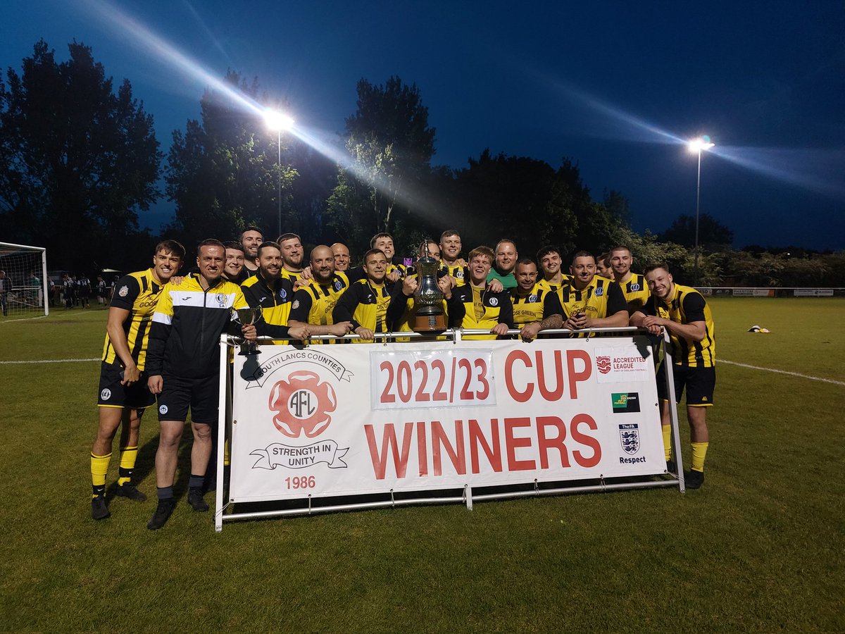 Congratulations to @HawkleyAthletic, Remembrance Cup Winners 2022/23! 🏆