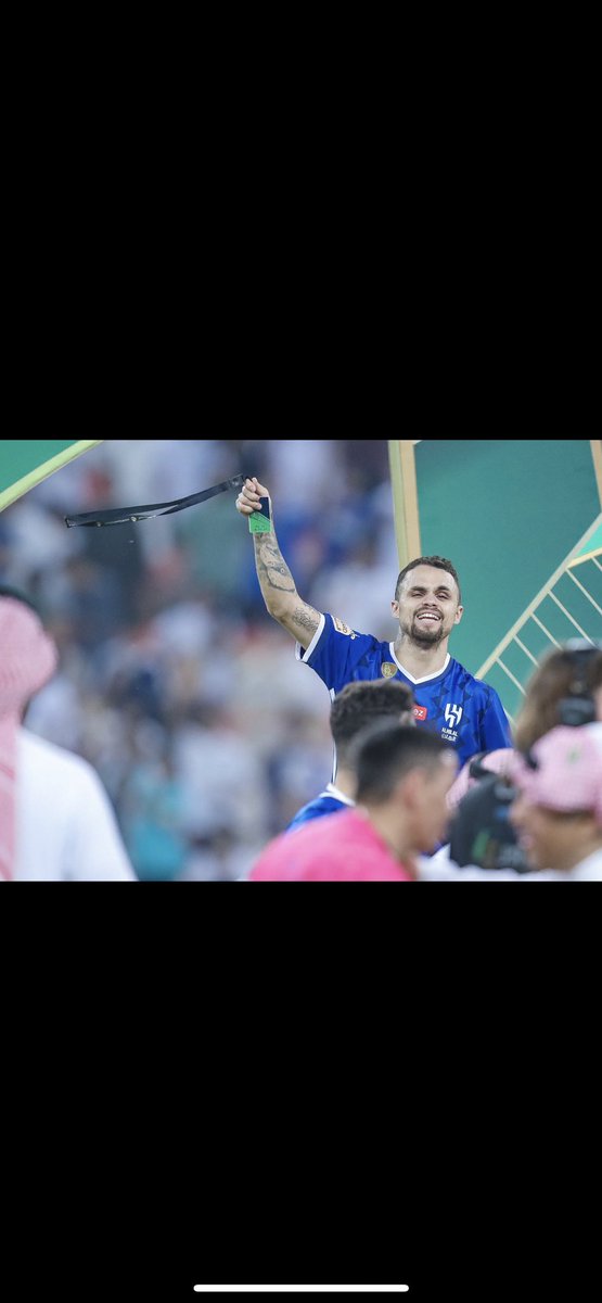 himi_20's tweet photo. #الهلال_الاتحاد
اللي يبي الدوري ياخذه بيده وخذه بعيد عني https://t.co/QJmWkTRnjA