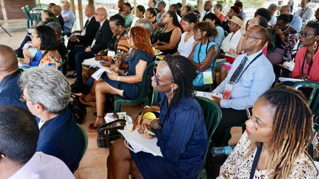 Belle réussite pour le 1er séminaire des #CitésEducatives de l'<a href="/AcGuadeloupe/">Académie de la Guadeloupe</a>  sur le thème « Une alliance constructive ». 
Echanges nourris sur les expériences et les bonnes pratiques.
<a href="/Cite971/">CITÉ ÉDUCATIVE POINTE-À-PITRE/LES ABYMES - 971</a> <a href="/CiteEducaSxm/">Cité Éducative de Saint-Martin 978</a> <a href="/CiteMoule/">Cité Éducative Le Moule GUADELOUPE</a> #CiteSteRose #CitéBaillifCapesterreBT