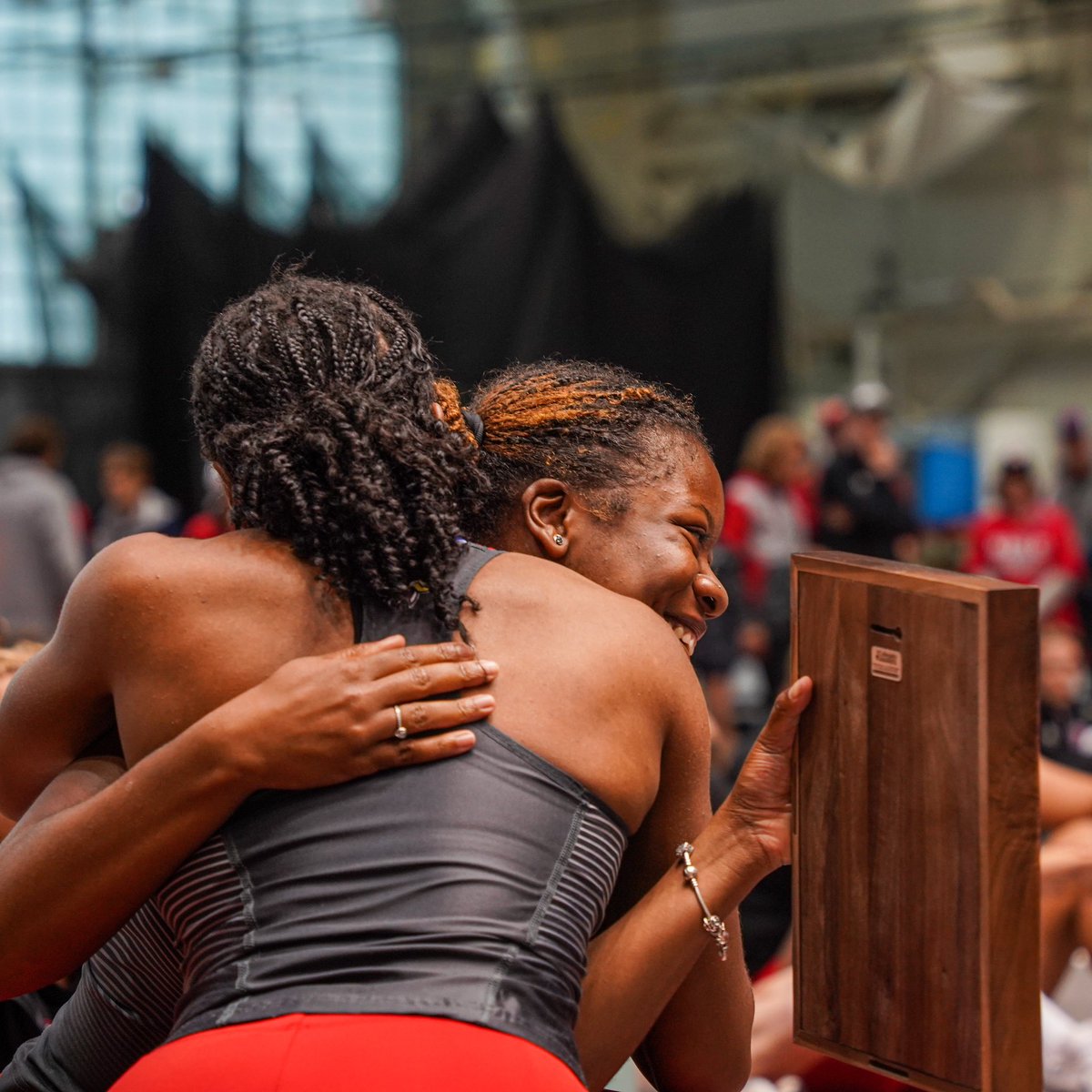 Everyone needs a teammate that hypes you up like Ari 🤩