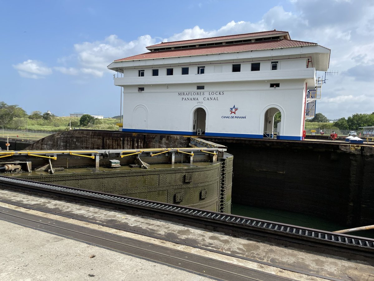 foeniculum's tweet photo. “Oh, wie schön ist Panama”, a country with huge potential but also facing enormous challenges. During its visit the #ACABQ discussed wealth distribution, migration, infrastructure and financial matters. It also appreciated the role of #Panama as important #UN hub for the region. https://t.co/klAHQGKJ4Z