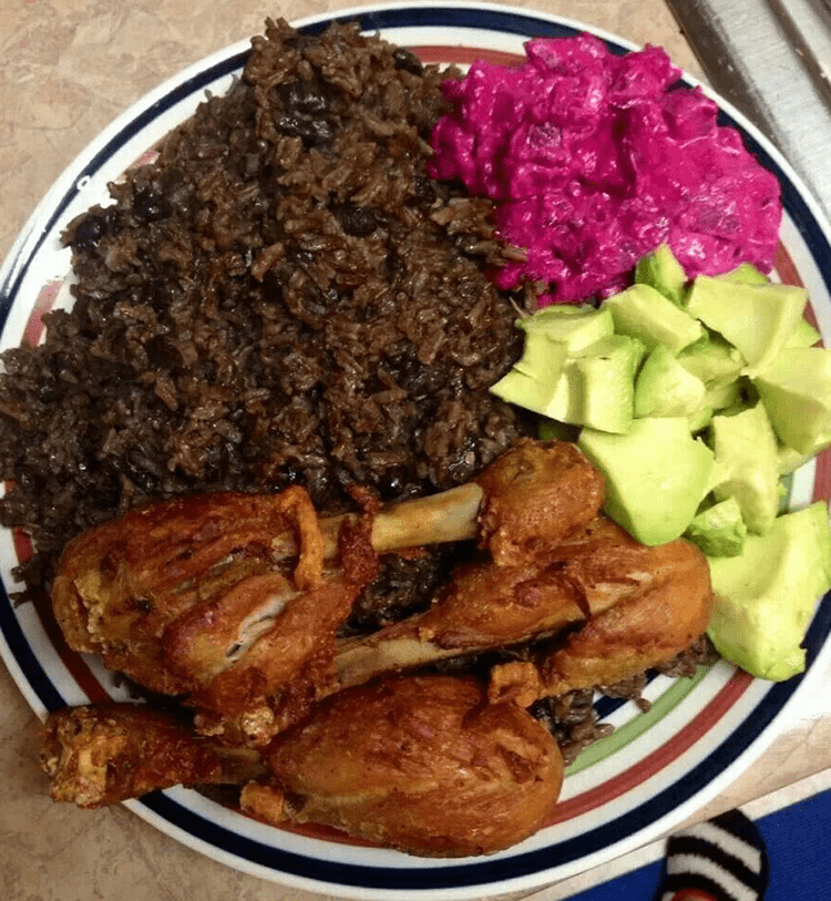 Coachdaniel333's tweet photo. Have you ever tasted Haitian food? Are you craving a taste of Haiti? 🤤
Indulge in the mouthwatering flavors of Haitian cuisine with a heaping plate of black mushroom rice called diri ak djondjon 🤤
#haitian #rice #deli https://t.co/jC3GJqVLDS