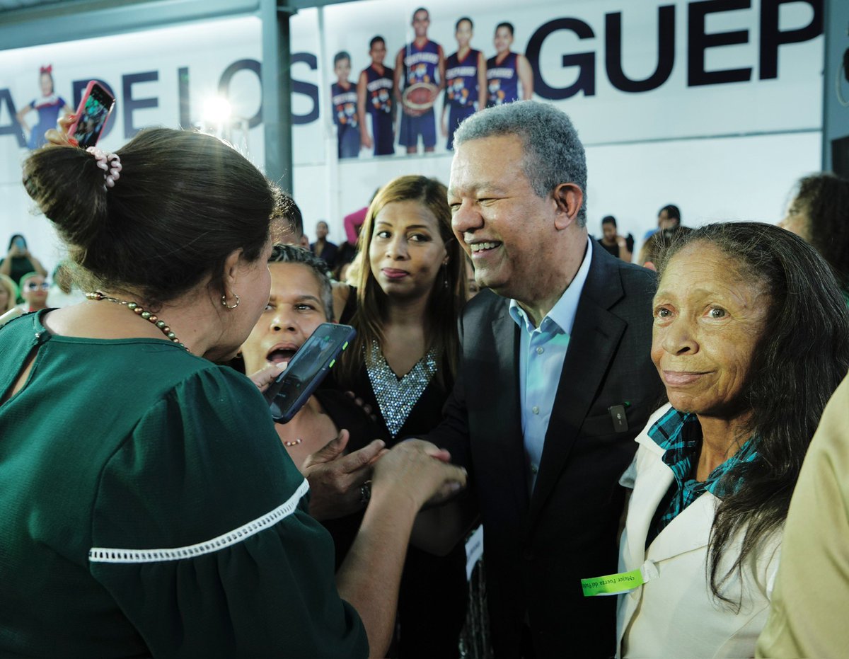 Leonel Fernández tweet media