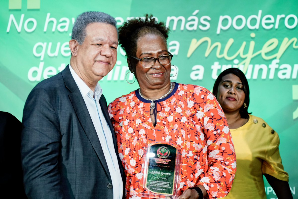 Leonel Fernández tweet media