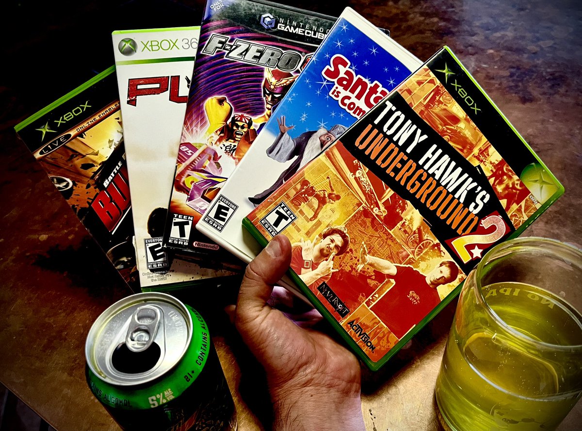 AlexPerez83's tweet photo. When I’m enjoying some of my favorite EXTREME games from generations past, how could I not be drinking some Mtn Dew HARD (5.0% ABV)?!? Yup, this tastes like Mtn Dew allright…with an edge! #NoIPAMay #DrinkItMay2023 @ABeerAndAGame @TheWolfmanQ07 @hardmountaindew https://t.co/NEOmoqBCDD