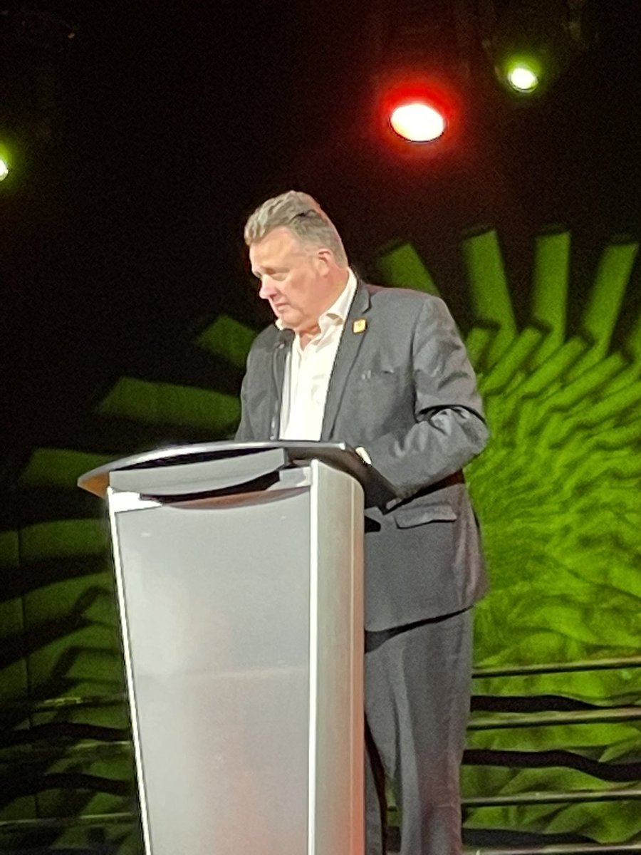 Mike Savage tweet media