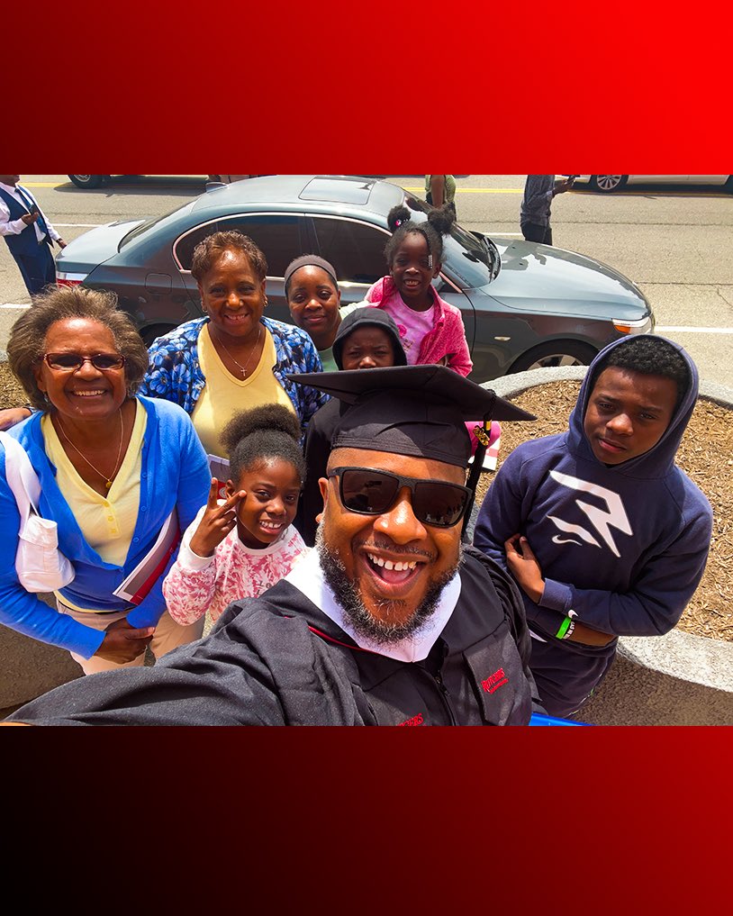 ZionCrichlow's tweet photo. Selfie Love 💕 

Good vibes with the wise 😆

#zeecee #zeeceee #classof2023 #rutgersnewark #runewark #graduation #justgettingstarted #thebestisyettocome #graduateschool #thisainteventhebestpart #alsometmoregreatpeople #nork https://t.co/zZ9nt9we6O