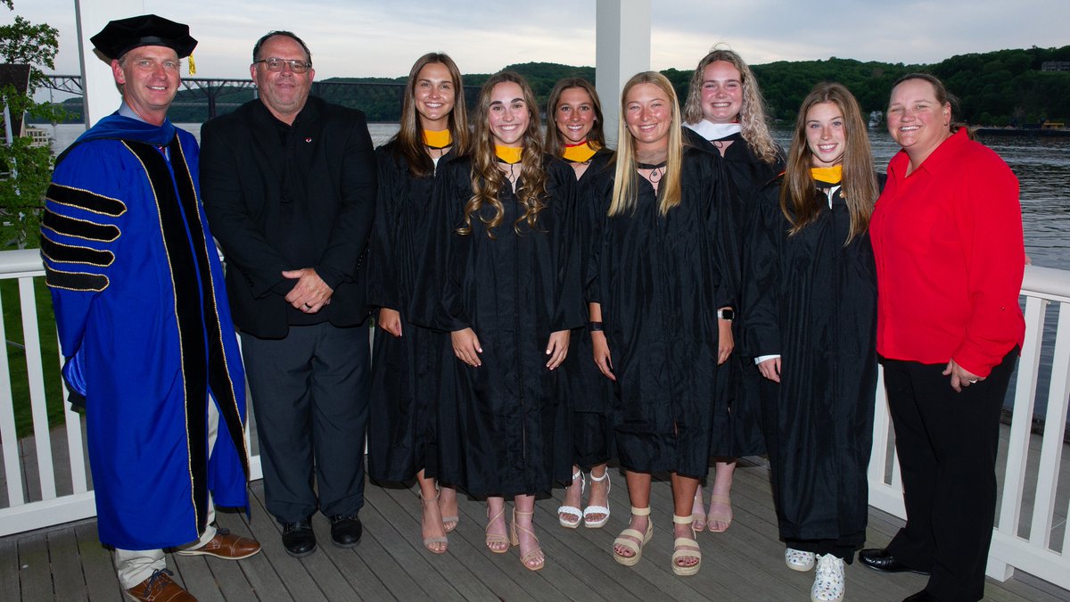 Marist Softball tweet media