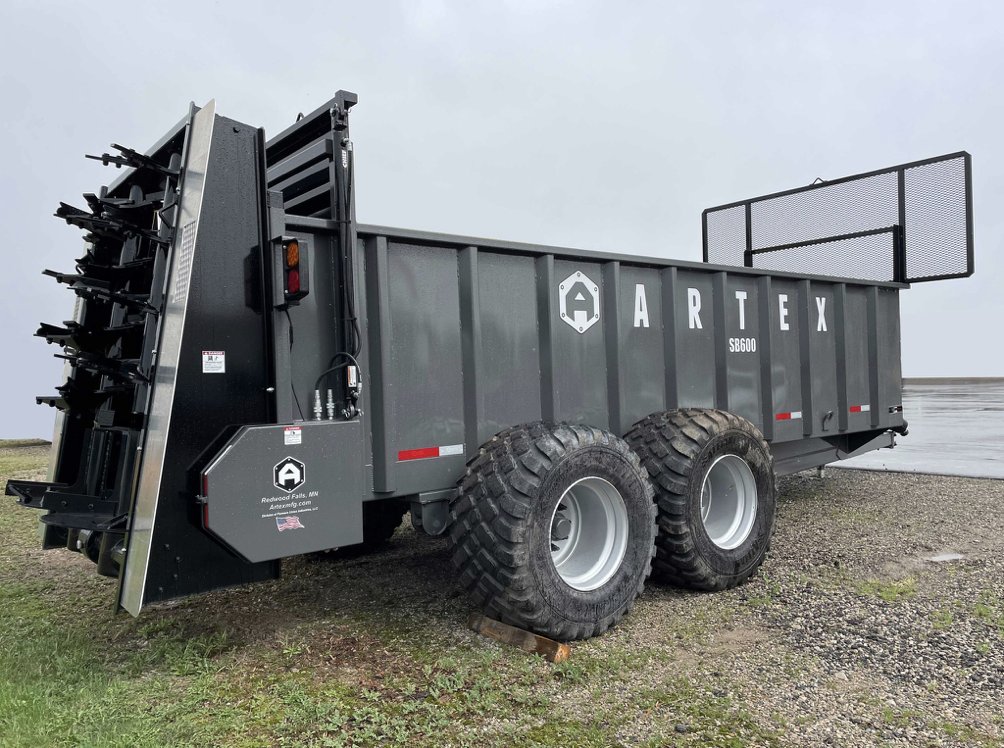 Everyone loves a classic gray SB600.
#morethanmanure