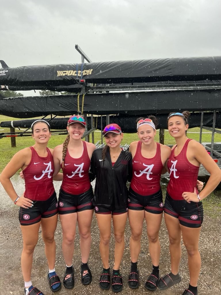 AlabamaRow's tweet image. Big 12 Photodump🚣‍♀️

Between the rain, the fire ants, and the hard work, we managed to have a lot of fun this weekend, too. Love who this group has become and loved seeing you guys have a great time as a TEAM at our conference championship. 

#RollTide | #RowTide