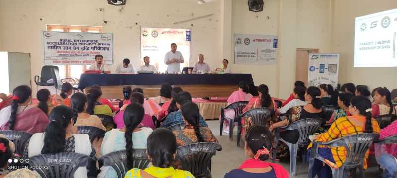 REAPNainital's tweet photo. Visited Haldwani block office and interacted with BDO, Inductus state head and REAP team. Shoe distribution camp and capacity building program was organised by INDUCTUS group benefitting more than 100 HHs.
@basava_ias @nitikakh22 @CdoNainital @ganeshjoshibjp @REAPNainital https://t.co/ImQD44Nnwm