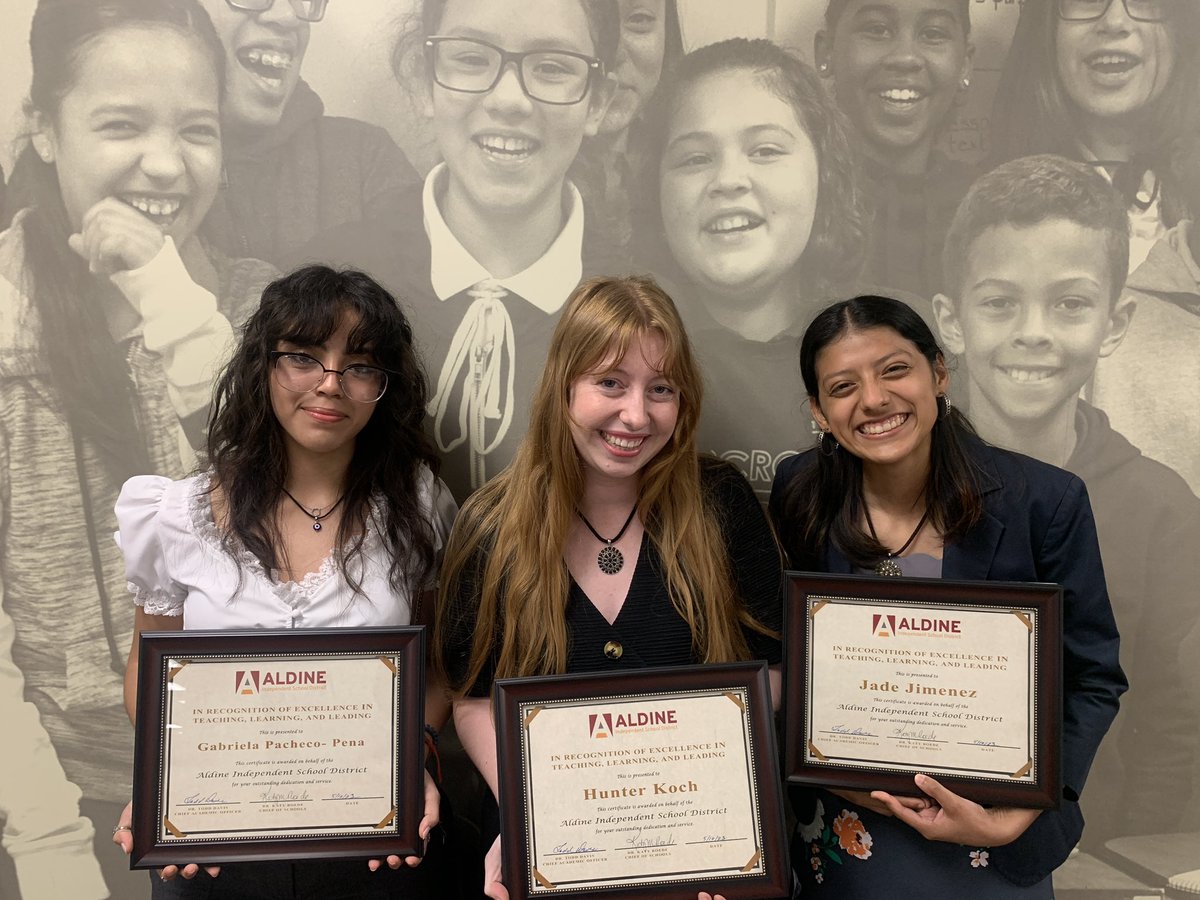 Gabi, Jade, and Itzel — I am so so proud of you and your accomplishments this school year. I am honored to be standing next to you and grateful to be recognized for service to Aldine. My students continually inspire me and lift me up. It’s been a banner year for 22-23!! 🤠