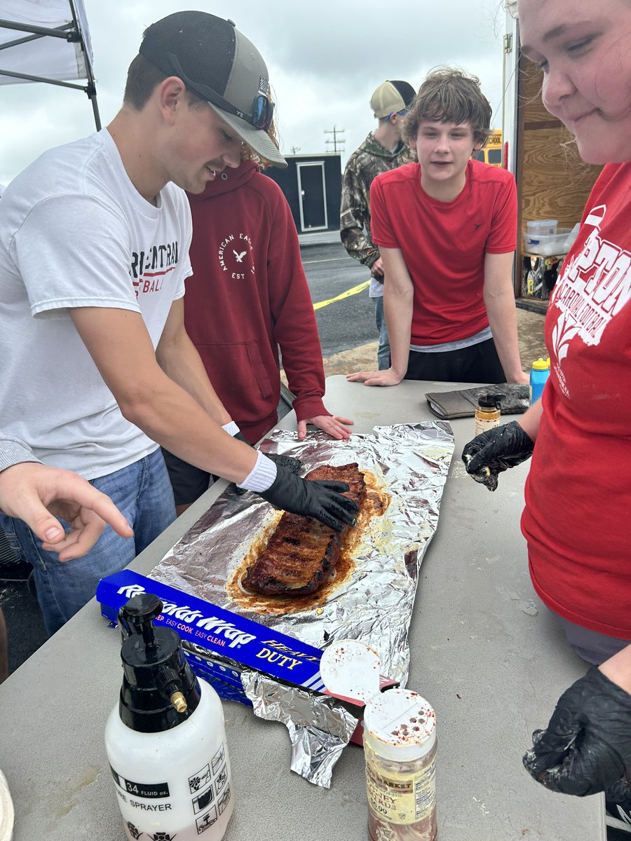 AnnaDiggs73's tweet photo. Tipton FFA - Unified Special Olympics competed at the Missouri State High School BBQ contest!! 
FFA got 6th overall, 3rd place tacos, 3rd place pork chops, 5th place chicken, 7th dessert..  Special Olympics - 4th place tacos, 5th place chicken, 10th pulled pork @TiptonRVIdist https://t.co/FwuxUHhp3d
