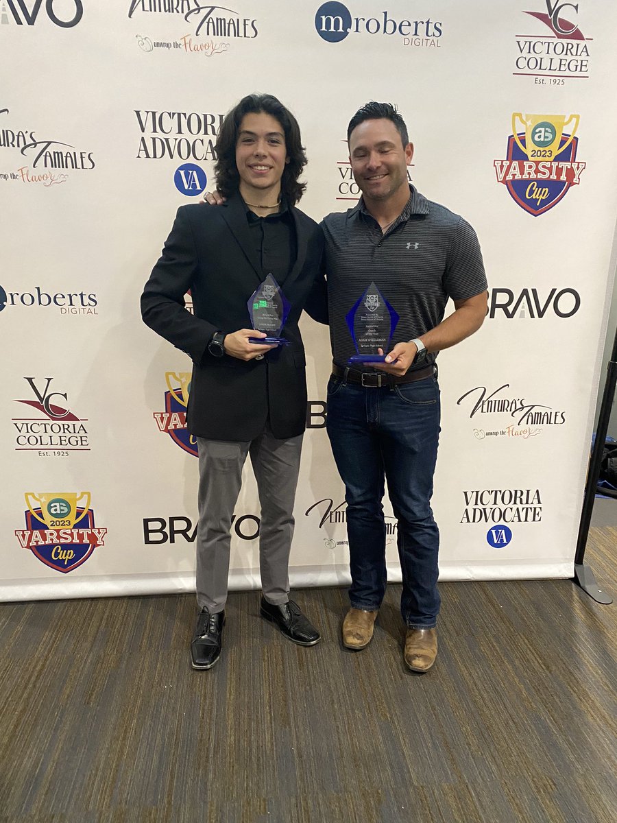 Varsity Cup coach of the year Adam Spiegleman and Varsity Cup winner Jason Moore. It’s a great day to be a Refugio Bobcat! Back to Back State Champions! <a href="/jasonhenrymoore/">Jason Moore</a> <a href="/CoachSpiegleman/">Adam Spiegleman</a>