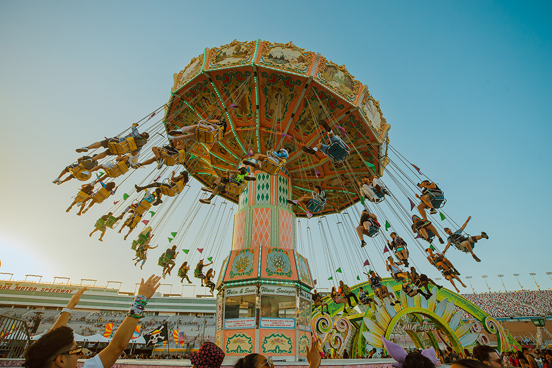 Vegas.com | All Things Vegas tweet media