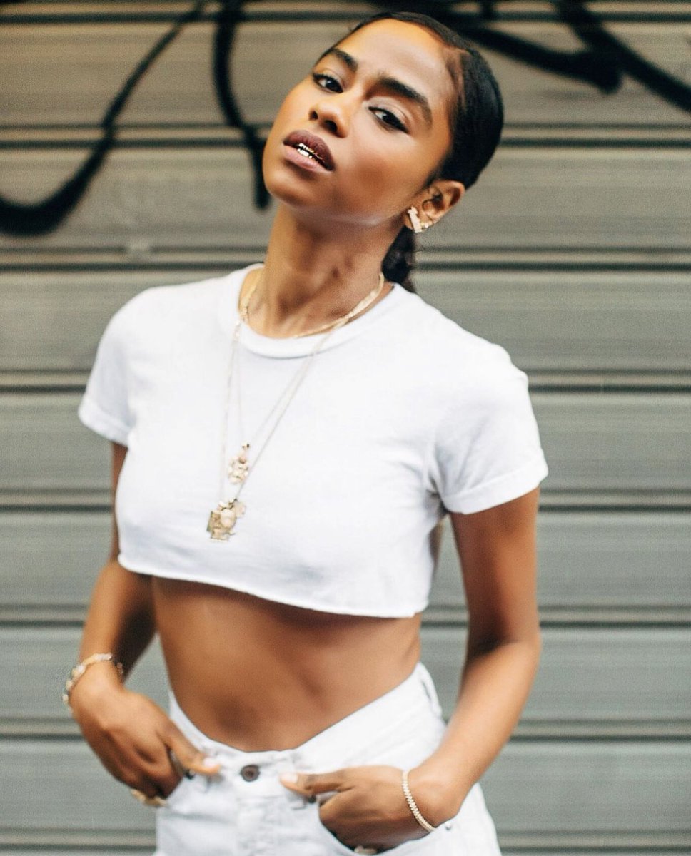 jktharuler's tweet photo. first female Jordan collab and birthed a whole generation of cool girls https://t.co/uyeKZmOsPm