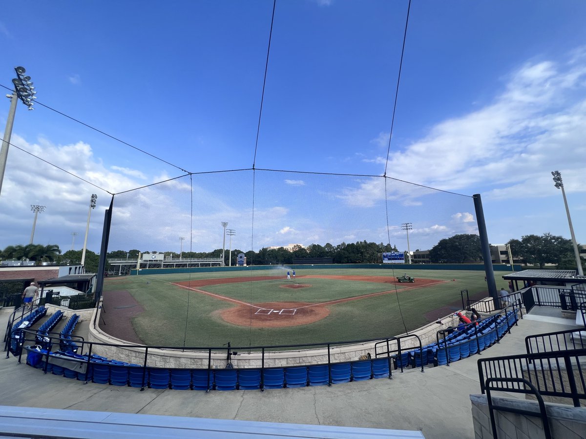 realaustinlegg's tweet photo. At Hyer Family Park for an @FHSAA 5A regional final matchup between @OFHSBball and @JesuitBaseball!
#HSCoverage X @PSBaseballinc https://t.co/2Onb1hEgTK
