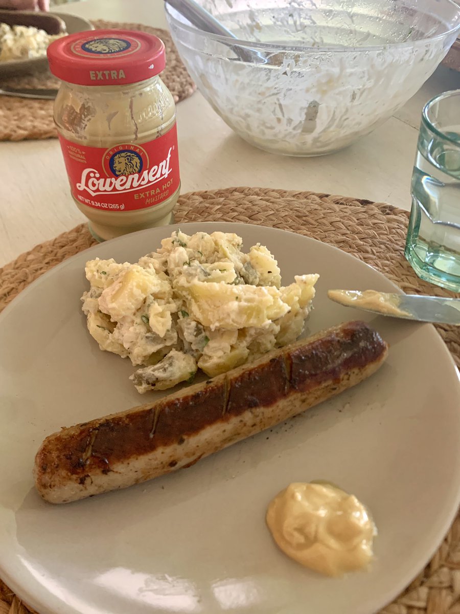 mygermanrecipes's tweet image. When doubt cook #bratwurst and potato salad! No fail! So yummy! #germanfood #germancooking 
Mybestgermanrecipes.com