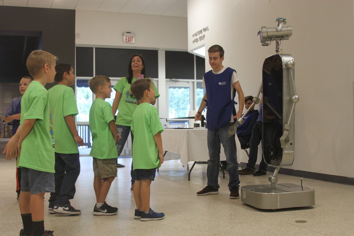 CoxSci's tweet photo. Join us for a night of 🤖 excitement at our "Rockin' Robotics" Nights at the Museum event Friday, May 26th ! 🌃Explore the fascinating world of robotics, from interactive exhibits to hands-on activities!
 
#CoxScienceCenterandAquarium #OpenEveryMindtoScience https://t.co/9cYY4skWvH