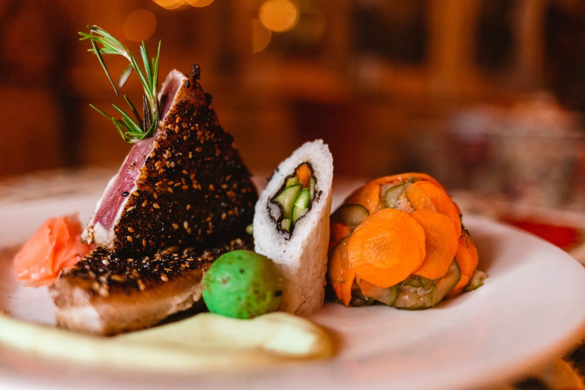 CavRestaurant's tweet photo. What do you guys think of our Sesame Hijiki Encrusted  Yellowfin Tuna https://t.co/hq55u9dgaD