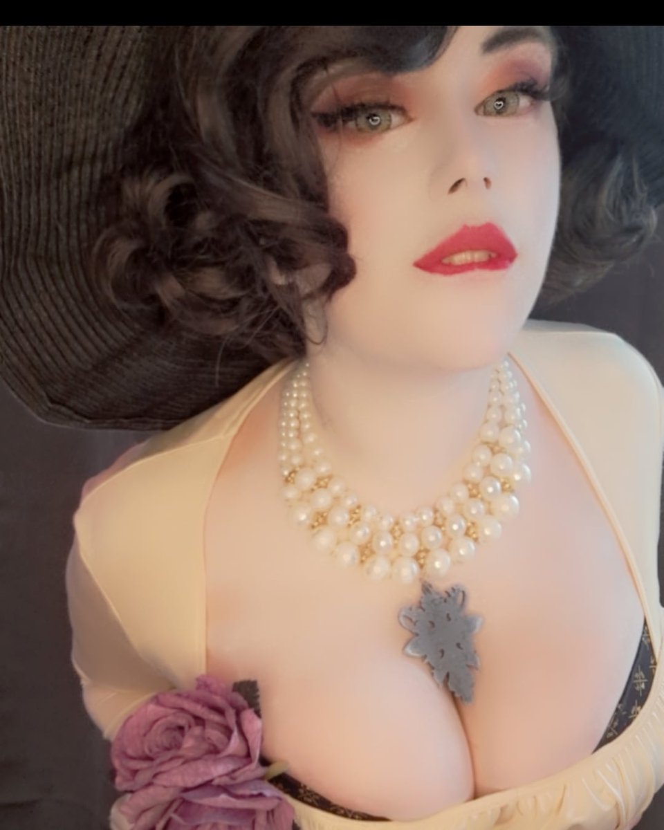 princesssuki_'s tweet photo. Quiet now, child! Adults are talking.”
#residentsevil8 #ladydimitrescucosplay #cosplaygirl #ladydimitrescu #residentsevil #nfswcontent #nsfwtw #nsfwtwtI #NSFW #hentai #cosplaynfsw #goodgirl #goodboy #mommysbrat #patreongirl https://t.co/wZNveIsgkF