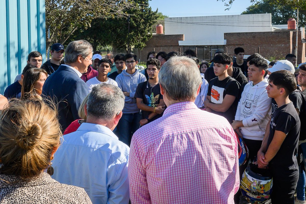 ejmacri's tweet photo. Trabajamos para que se puedan desarrollar tecnologías para una Ciudad Productiva con equipos de calidad https://t.co/XGJf0MI3Kk