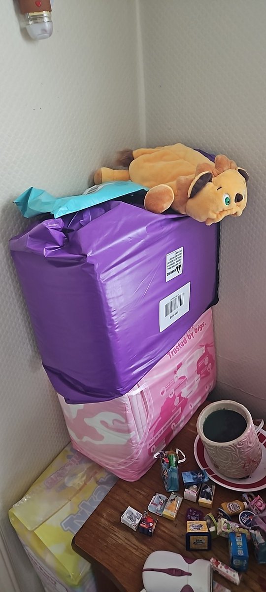 DiaperSharks tweet picture