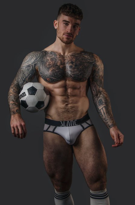 Click https://t.co/3x6d7ZPEFy for my exclusive content 😏  Photographer: James Rupapara https://t.co/