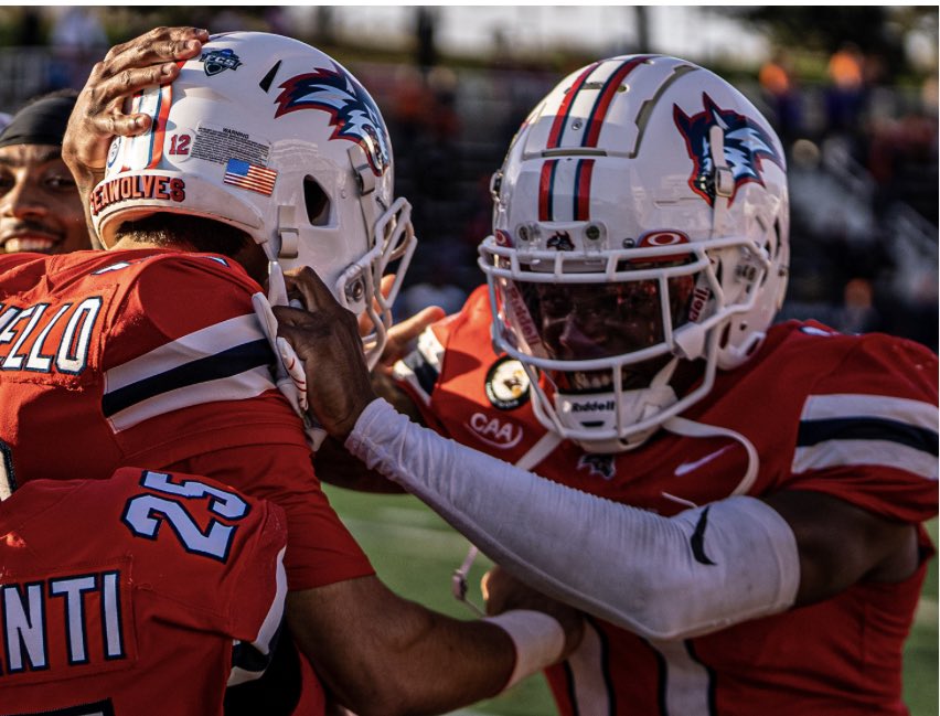 Coach Godinet (@samoansigma) on Twitter photo Thank You <a href="/CoachHamm17/">Sean Hammonds Jr</a> for stopping by <a href="/RDGschools/">Reading School District</a> to build relationships and talk about <a href="/StonyBrookFB/">Stony Brook Football</a> ‼️ #CLIMB ❤️🖤🏰 Thank You <a href="/CoachHamm17/">Sean Hammonds Jr</a> for stopping by <a href="/RDGschools/">Reading School District</a> to build relationships and talk about <a href="/StonyBrookFB/">Stony Brook Football</a> ‼️ #CLIMB ❤️🖤🏰