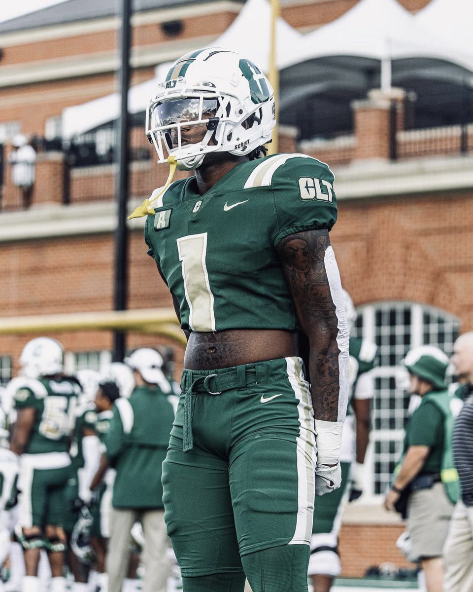 All Glory To God!✝️ Extremely Blessed To Receive a(n) offer from UNC Charlotte! @bsa28_ @earnestgraham @CoachM_Allen @GreerMartini48 @Davis33Coach @ChadSimmons_ @SWiltfong247 @RustyMansell_ @adamgorney @RivalsFriedman @JeremyO_Johnson