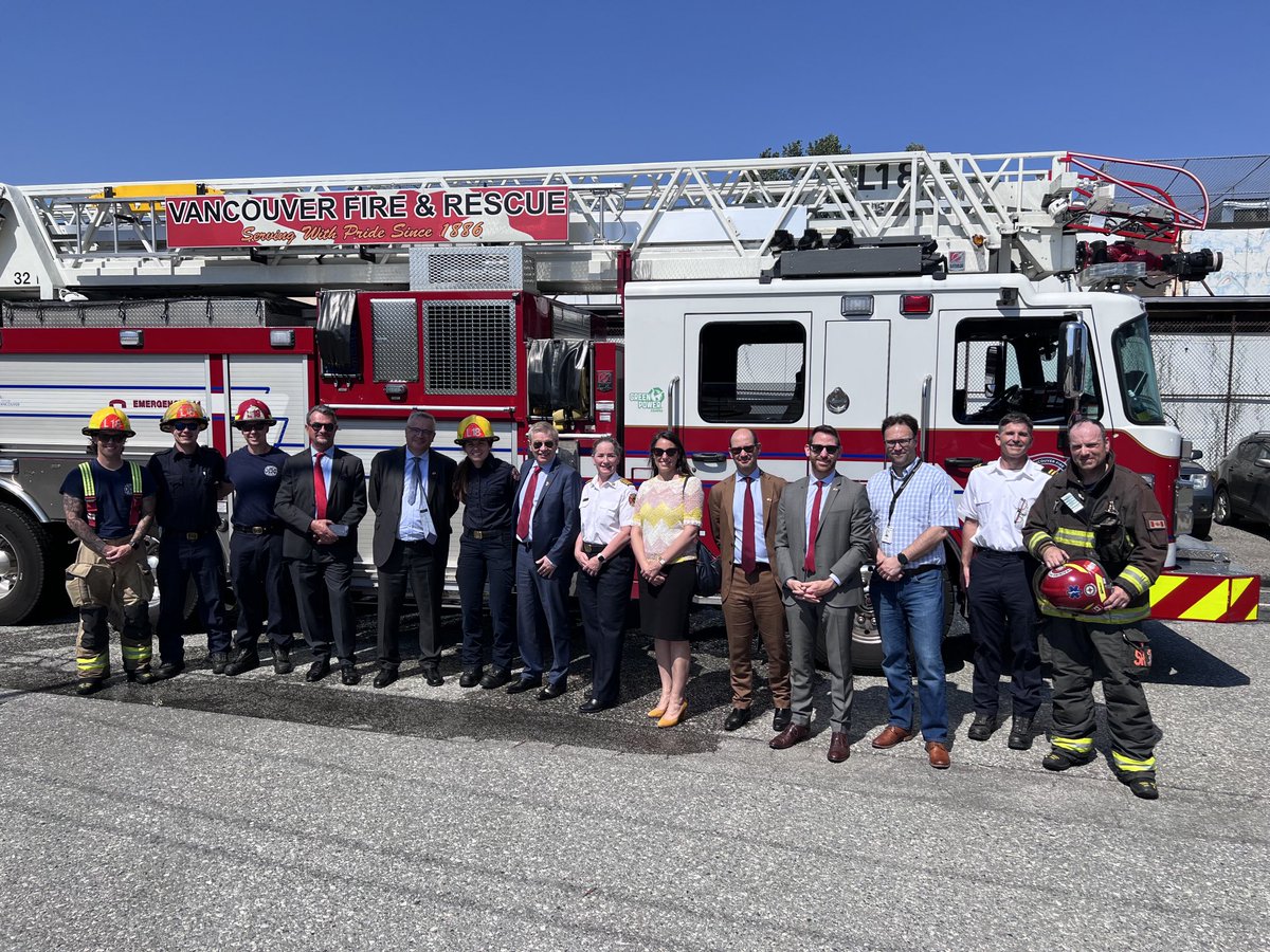 Karen_Fry's tweet image. We were happy to welcome our guest from France today.
Representatives from the DG of civil protection and crisis management in ministry of homeland affairs

We like to share knowledge and learn from each other.
#HUSAR 

Not only ⁦@VanFireRescue⁩  but our ⁦@CANTF1⁩