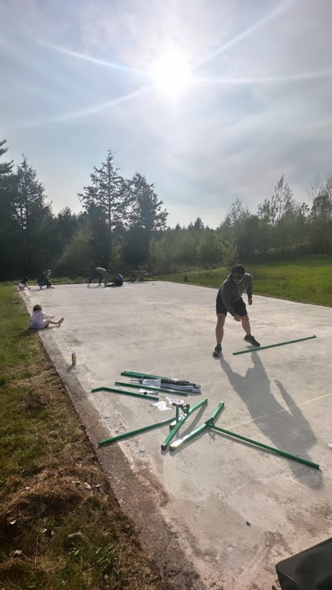 A beautiful day to build a pickleball court 🏓 ⛰️ With @heyyfernanda & @gserratomarks